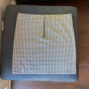 5/$25 NWOT mini high rise skirt plaid black and white divided H&M